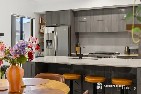 23 Chesterfield Tce, Hilbert, WA 6112