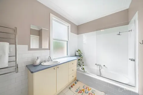 Property photo of 3 Geneva Road Alphington VIC 3078