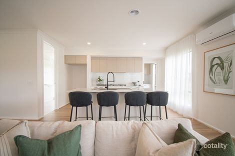 Property photo of 9 Corsair Boulevard Drouin VIC 3818