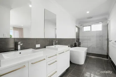 Property photo of 60 Ridge Boulevard Baldivis WA 6171