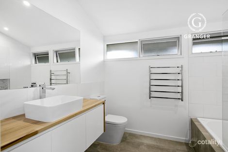 12 Avalon Dr, Rosebud, VIC 3939