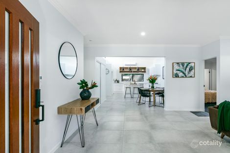 Property photo of 5/28-30 Old Smithfield Road Freshwater QLD 4870