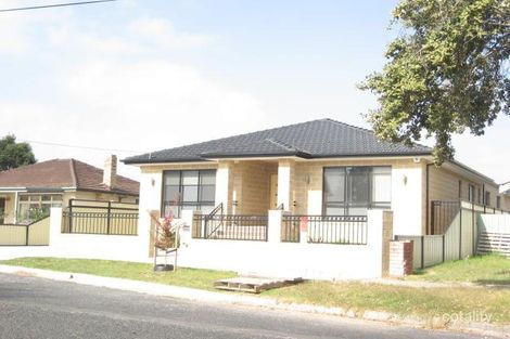 8 Fox Ct, Dandenong, VIC 3175