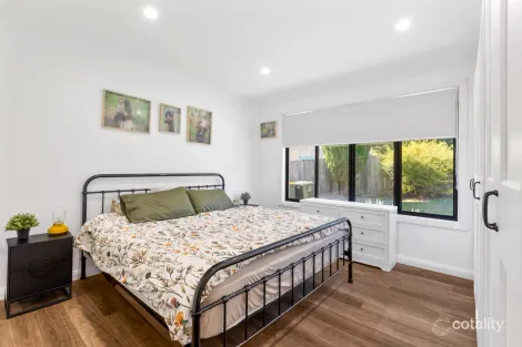 Property photo of 40 Oaklands Road Hazelbrook NSW 2779
