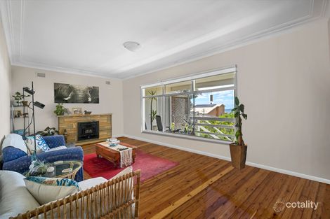 Property photo of 13 New Street Caves Beach NSW 2281