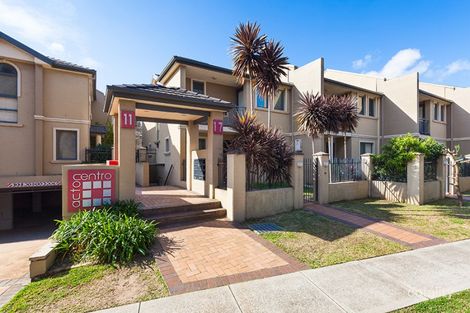 Property photo of 15/11-17 Acton Street Sutherland NSW 2232
