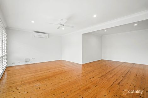 Property photo of 3 Waterside Close Point Clare NSW 2250