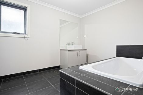 Property photo of 16/76 Purchas Street Werribee VIC 3030