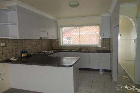 Property photo of 2/49 Illawarra Crescent Dandenong North VIC 3175