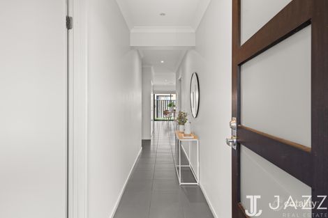 Property photo of 23 Direction Drive Tarneit VIC 3029
