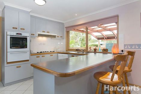Property photo of 4 Fernbrook Rise Knoxfield VIC 3180
