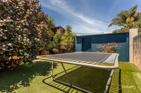 Property photo of 18 Scandrett Way Bateman WA 6150