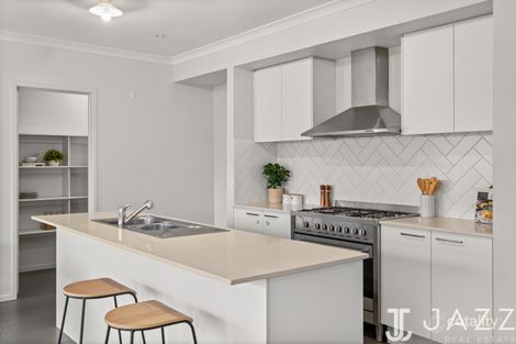 Property photo of 23 Direction Drive Tarneit VIC 3029