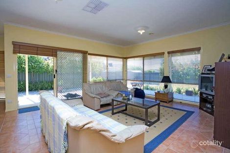 Property photo of 28 Carinya Boulevard Burnside VIC 3023