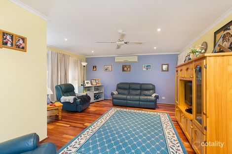 Property photo of 8 Kalimna Close Lake Haven NSW 2263