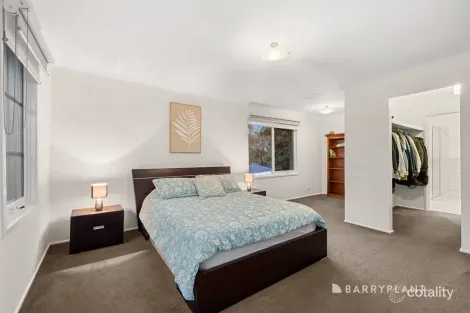 Property photo of 2 Amersham Drive Wantirna VIC 3152