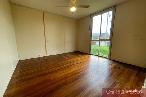 Property photo of 8 Centre Avenue Werribee VIC 3030