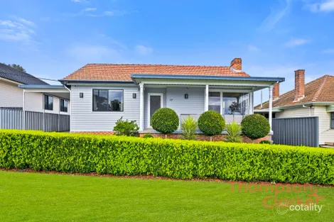 17 Glover St, East Maitland, NSW 2323