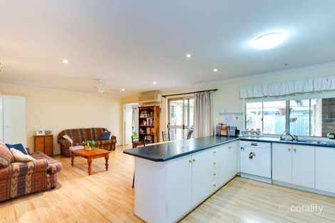 4 Hilltop Dr, Oakden, SA 5086