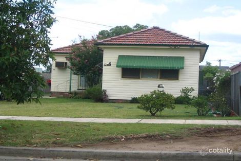 12 Charles St, Smithfield, NSW 2164