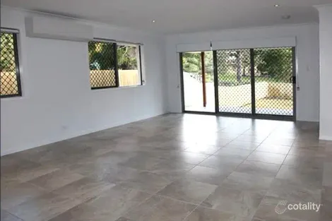 Property photo of 2/17 Lusitania Street Newtown QLD 4305