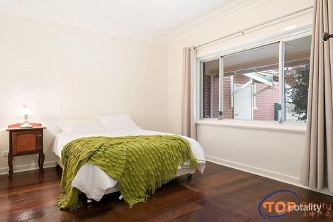 Property photo of 36 Redwood Crescent Melville WA 6156