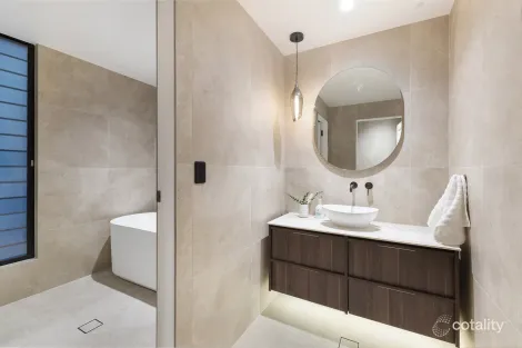 Property photo of 64 T E Peters Drive Broadbeach Waters QLD 4218