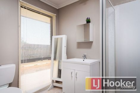 Property photo of 15 Isaac Edey Place Hampton Park VIC 3976