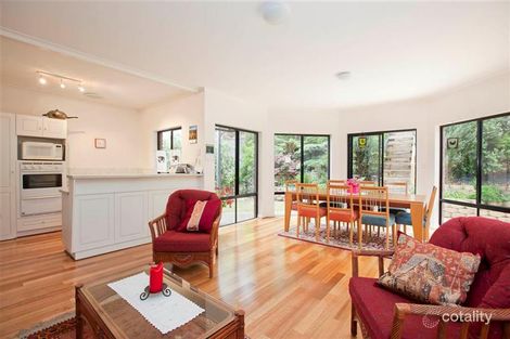 Property photo of 16 John Fisher Drive Torrens Park SA 5062
