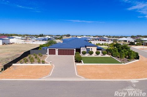 4 Bottlebrush Cl, Woorree, WA 6530