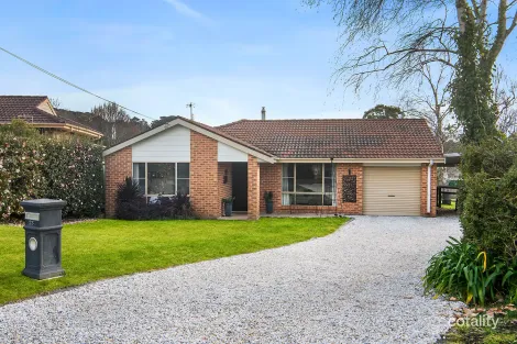 Property photo of 23 Janice Crescent Moss Vale NSW 2577