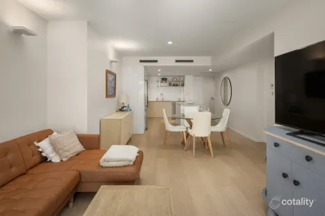 209/68 Sir Fred Schonell Dr, St Lucia, QLD 4067