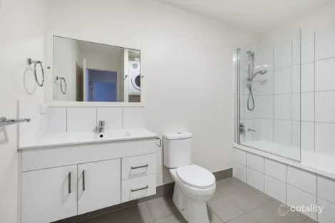 Property photo of 31/10-12 High Street Sippy Downs QLD 4556