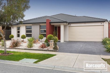 Property photo of 32 Perry Circuit Cranbourne North VIC 3977