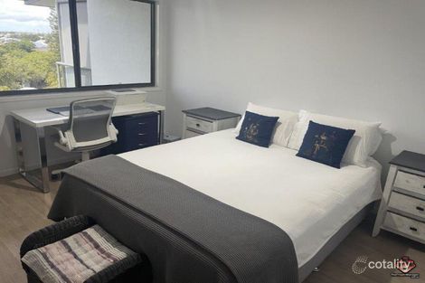 Property photo of 54/4 Grand Parade Parrearra QLD 4575