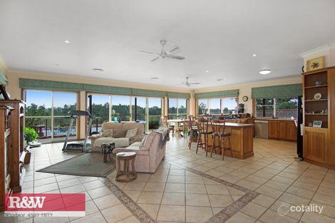 Property photo of 27 Winnifred Road McGraths Hill NSW 2756