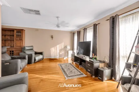 Property photo of 12 Latrobe Street Cranbourne VIC 3977