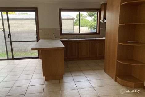 2/20 Clunies Ross Cres, Mulgrave, VIC 3170