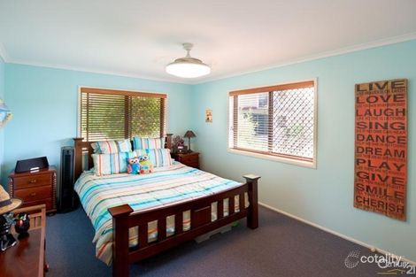 Property photo of 2/14-16 Camfield Street Alexandra Headland QLD 4572