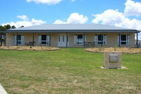 8 Goldfinch Dr, Parkhurst, QLD 4702