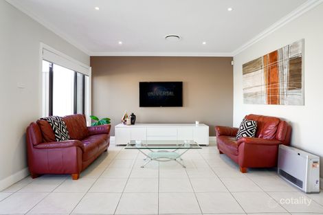 Property photo of 32 Wainewright Avenue West Hoxton NSW 2171