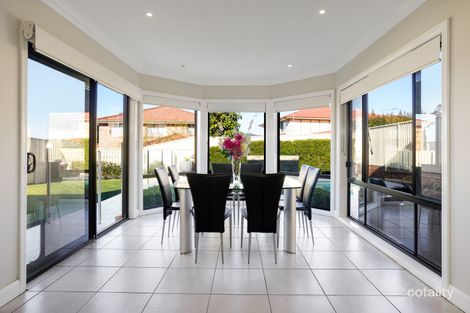 Property photo of 32 Wainewright Avenue West Hoxton NSW 2171