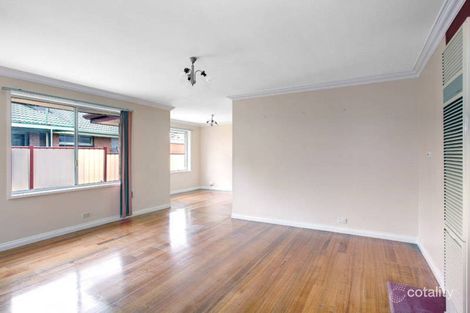 Property photo of 33 Falcon Drive Melton VIC 3337