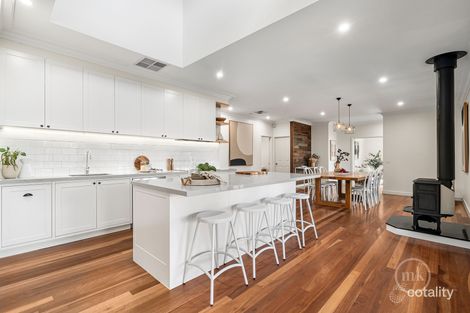 Property photo of 30 Waratah Street St Andrews VIC 3761