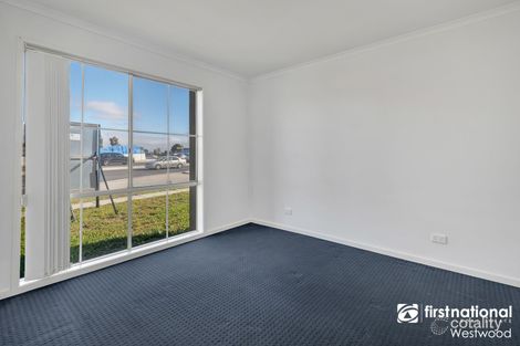 Property photo of 806 Armstrong Road Manor Lakes VIC 3024