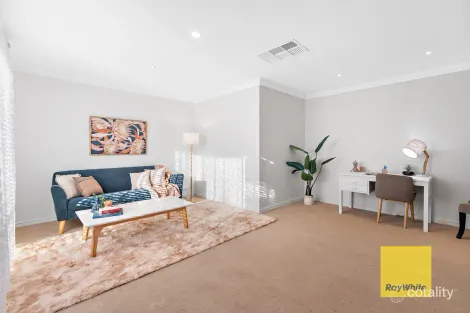 Property photo of 5 Denham Way Thornlie WA 6108