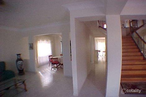 Property photo of 8 Addison Way West Hoxton NSW 2171