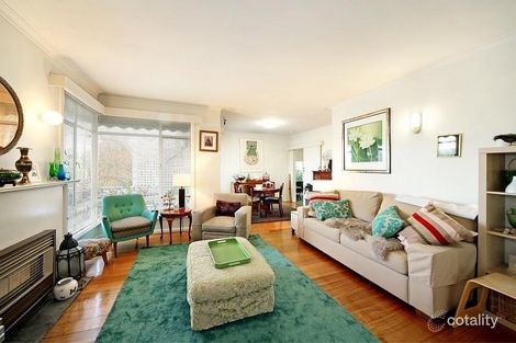 Property photo of 17/39 Holyrood Street Hampton VIC 3188