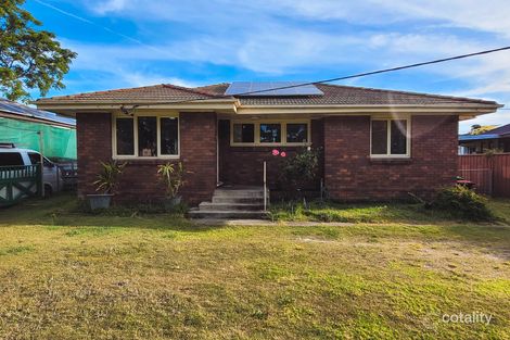 Property photo of 17 Huon Crescent Holsworthy NSW 2173