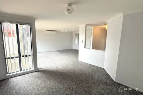 Property photo of 10 Shearer Crescent Blue Haven NSW 2262